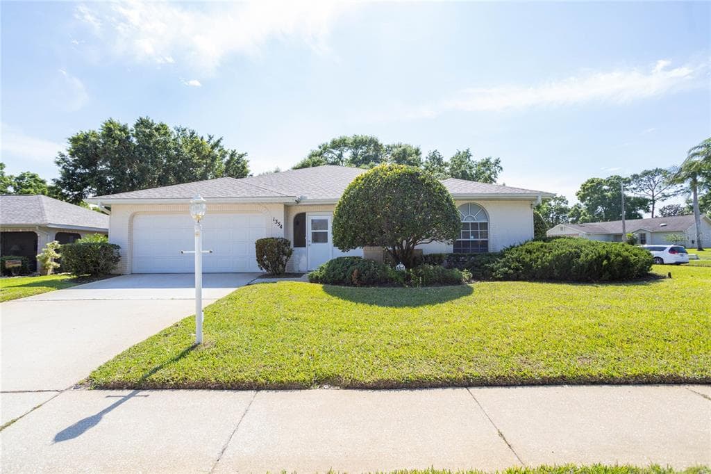 1354 GILLESPIE DRIVE PALM HARBOR, FL 34684