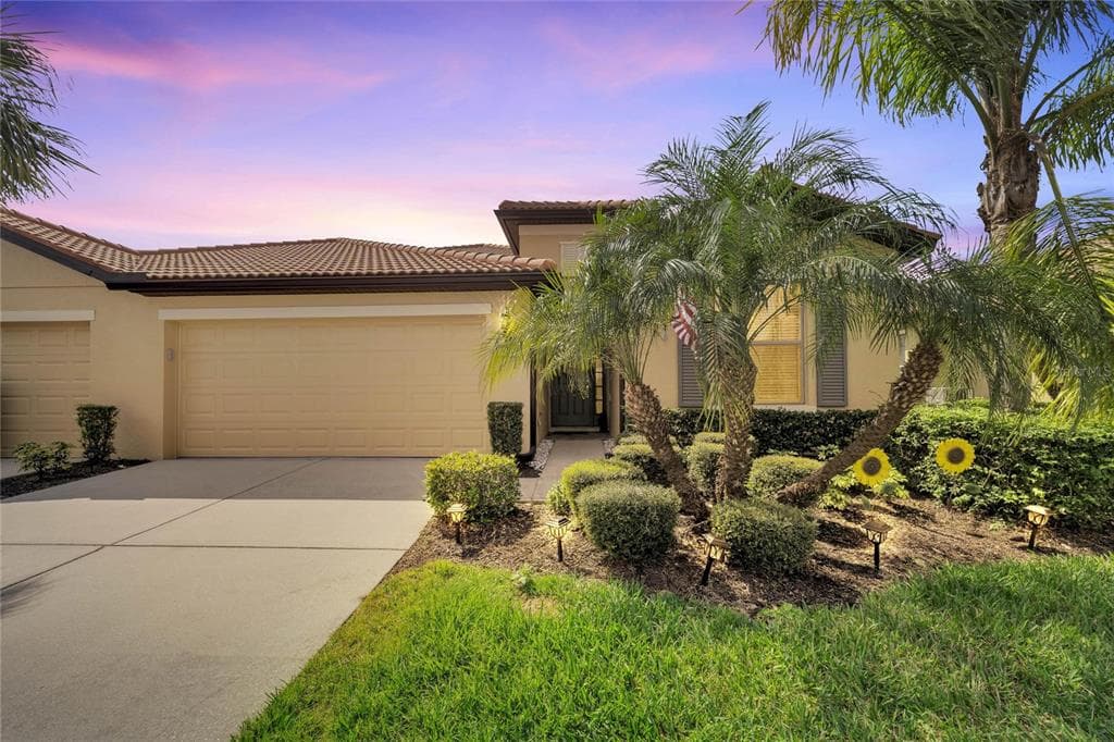 316 MYSTIC FALLS DRIVE APOLLO BEACH, FL 33572