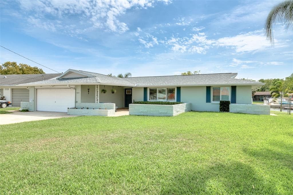 4850 PELICAN DRIVE NEW PORT RICHEY, FL 34652