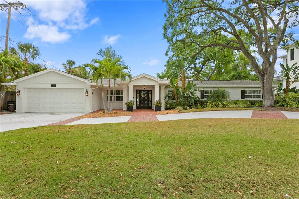 5027 W LONGFELLOW AVENUE TAMPA, FL 33629