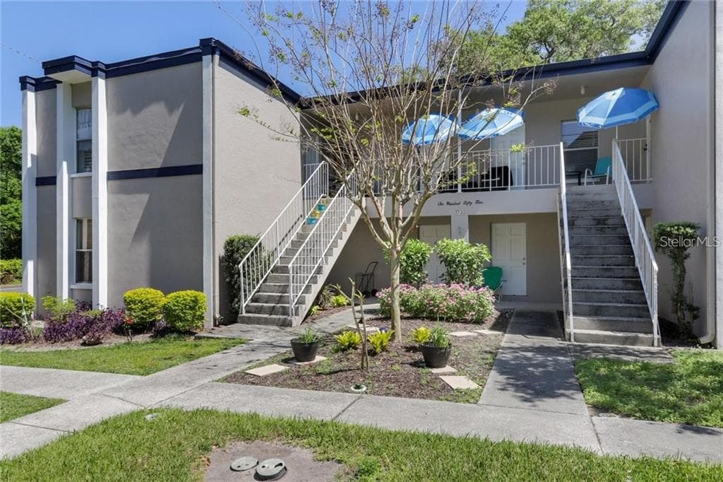 155 PICARDY VILLA CIRCLE UNIT 200 BRANDON, FL 33510