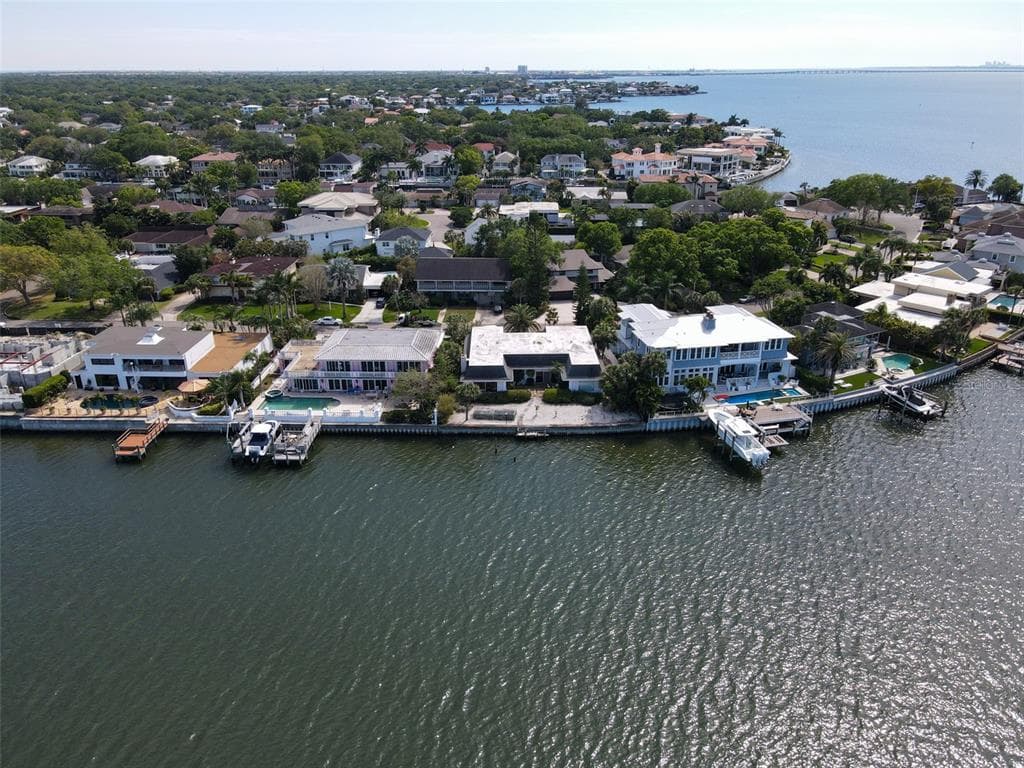 4937 W BAY WAY DRIVE TAMPA, FL 33629