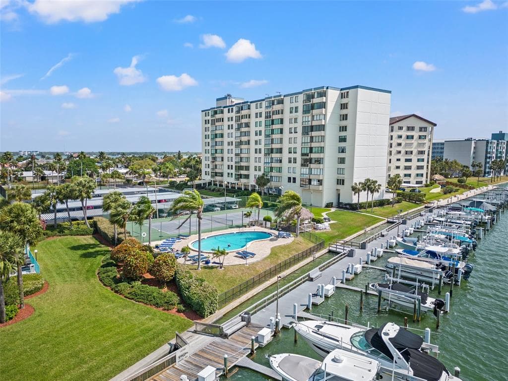 660 ISLAND WAY UNIT 501 CLEARWATER, FL 33767