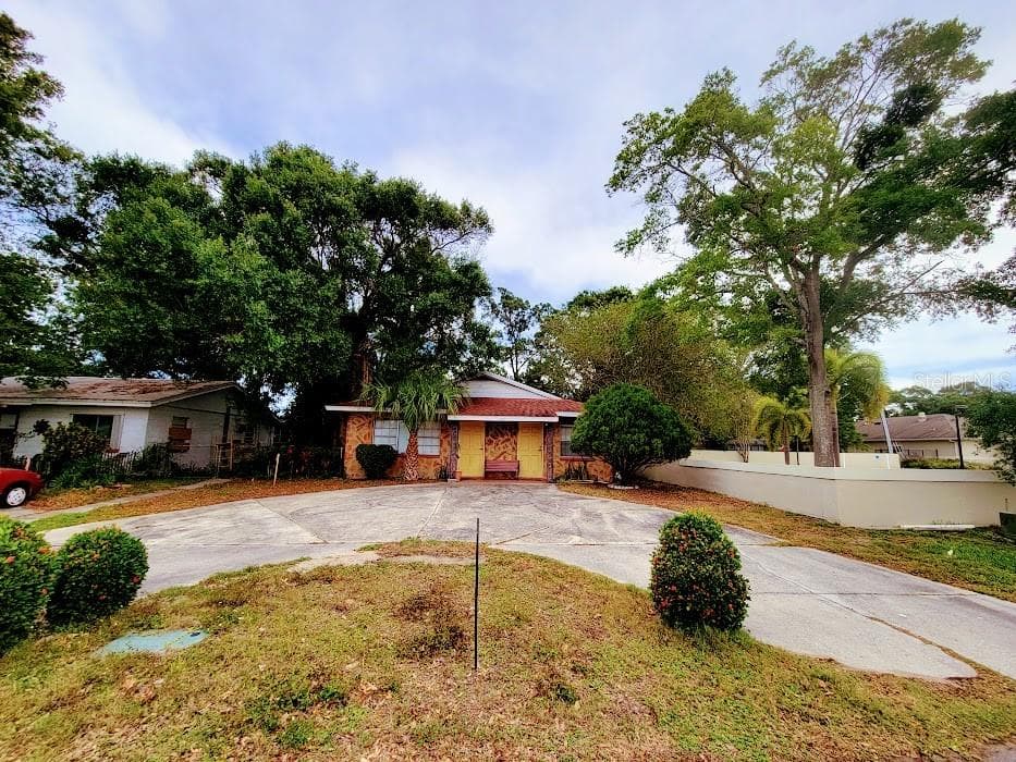 5317 13TH AVENUE S GULFPORT, FL 33707