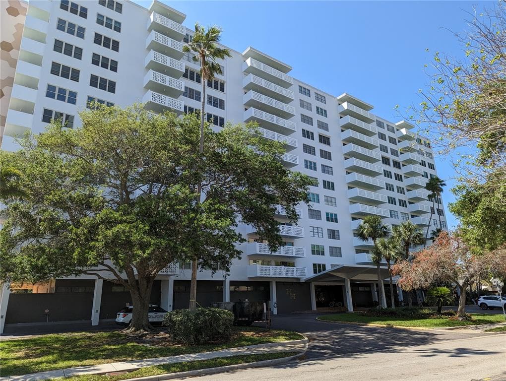 2401 BAYSHORE BOULEVARD UNIT 1209 TAMPA, FL 33629