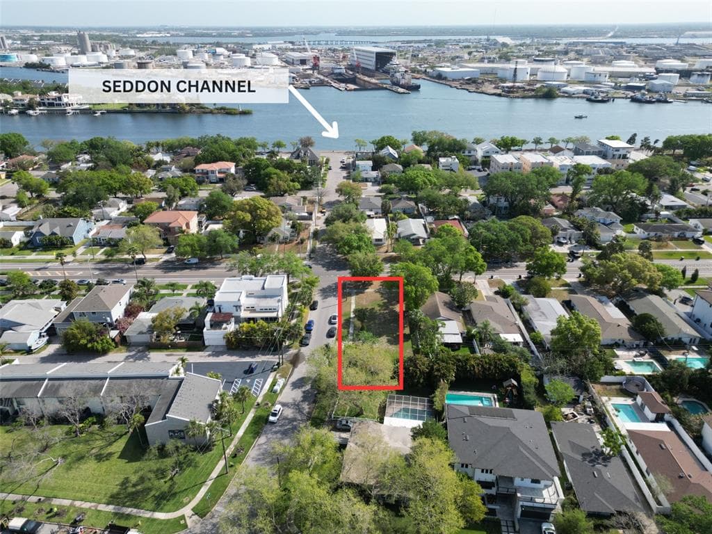 500 E DAVIS BOULEVARD TAMPA, FL 33606