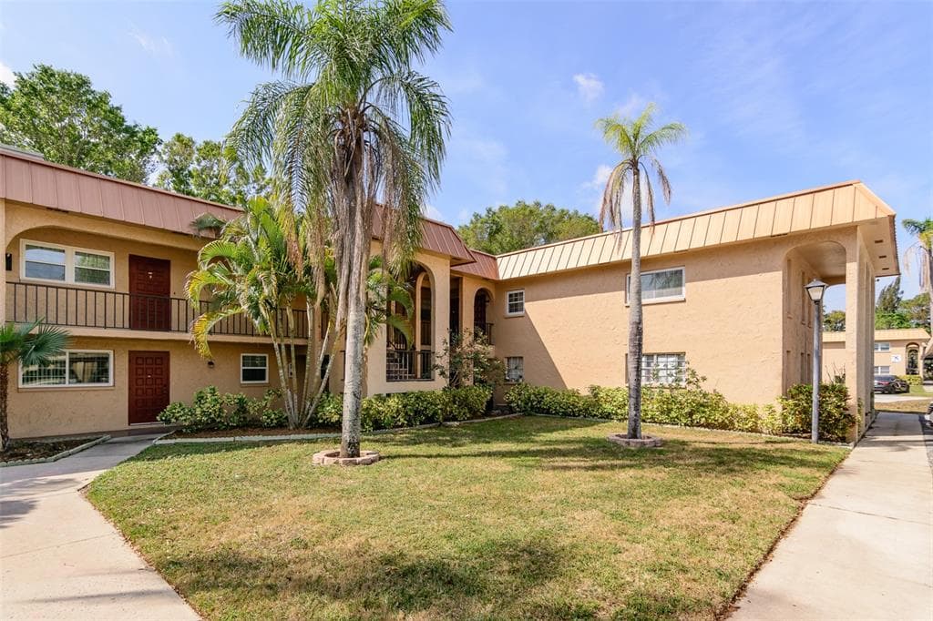 4500 E BAY DRIVE UNIT 115 CLEARWATER, FL 33764