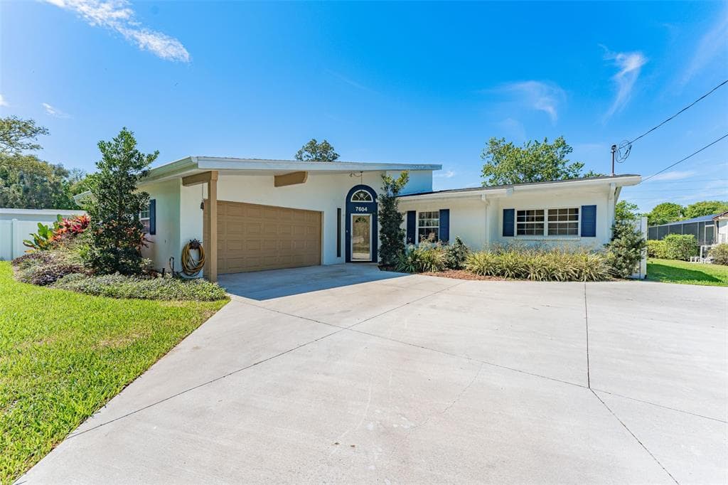 7604 LAKESIDE BOULEVARD