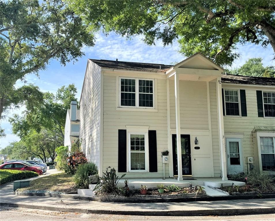 13976 FLETCHERS MILL DRIVE TAMPA, FL 33613