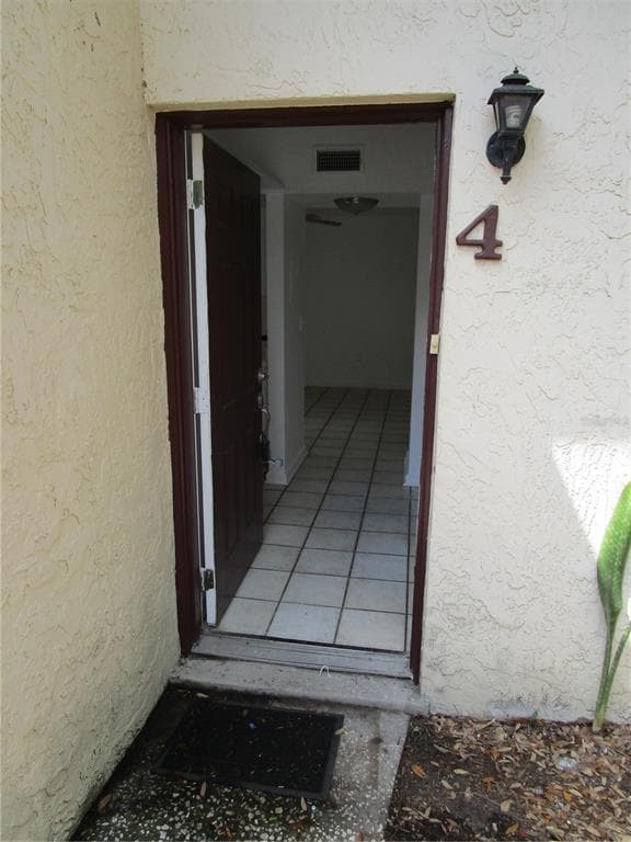 5627 ASHLEY OAKS DRIVE UNIT 4 TAMPA, FL 33617