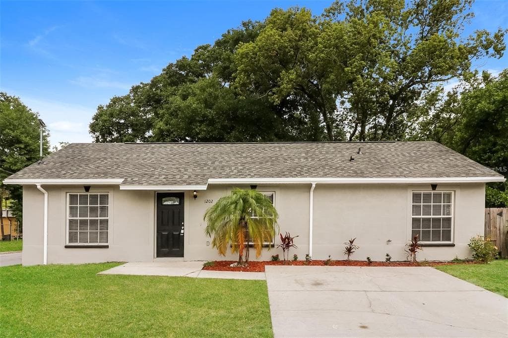 1202 E 33RD AVENUE TAMPA, FL 33603