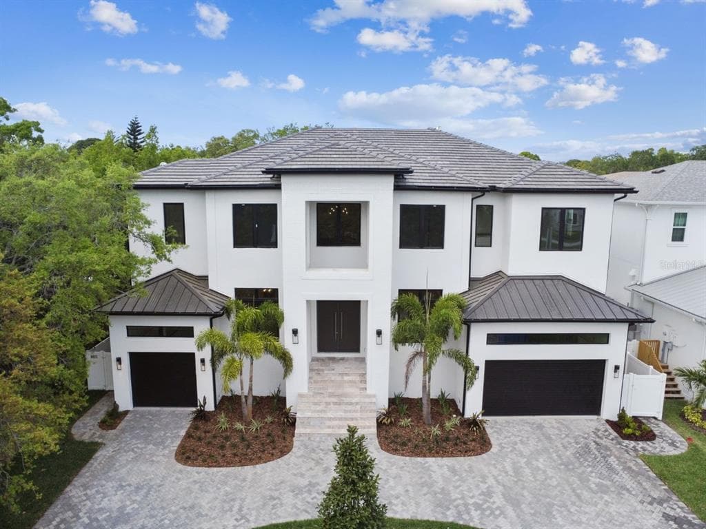 4825 W SUNSET BOULEVARD TAMPA, FL 33629