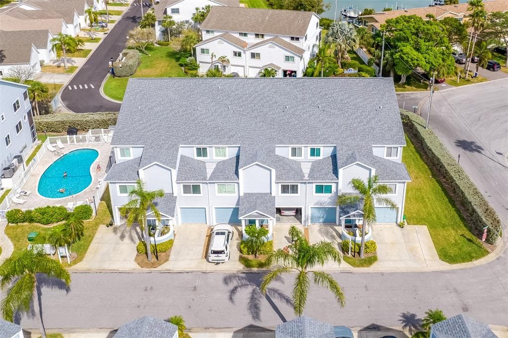 903 HARBOUR HOUSE DRIVE INDIAN ROCKS BEACH, FL 33785