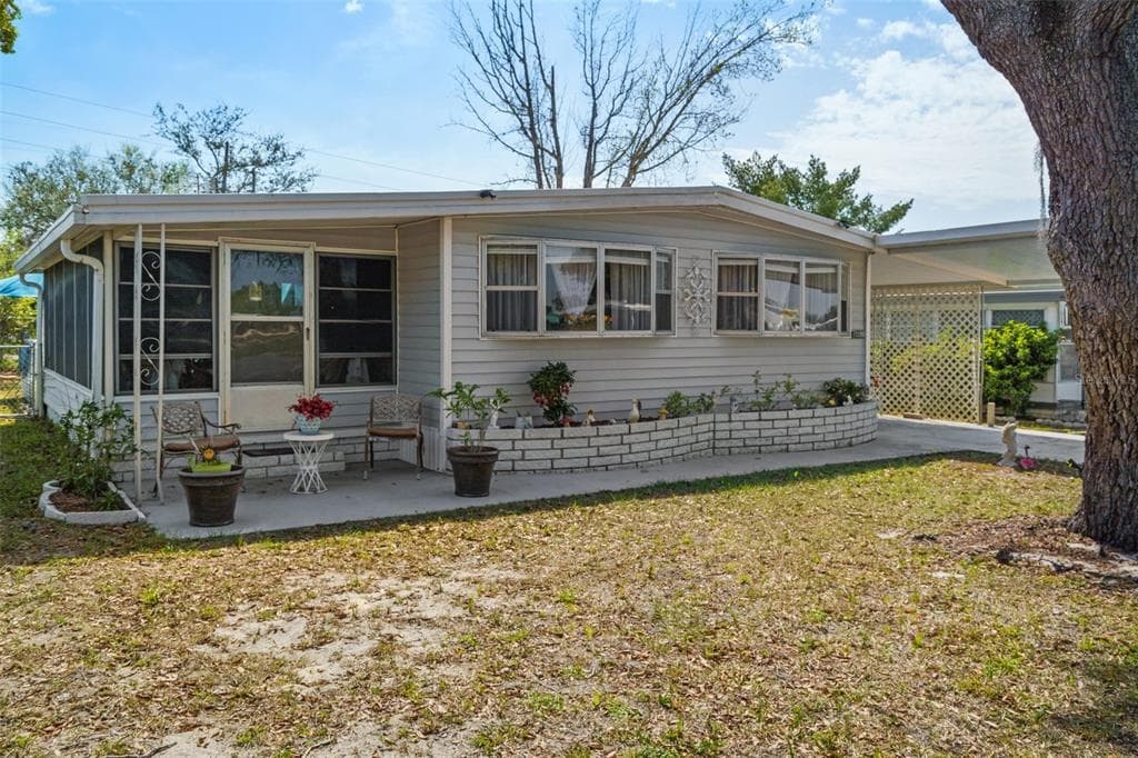 7295 FAIRLANE AVENUE BROOKSVILLE, FL 34613