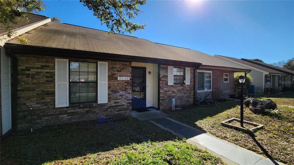 35140 WHISPERING OAKS BOULEVARD DADE CITY, FL 33523