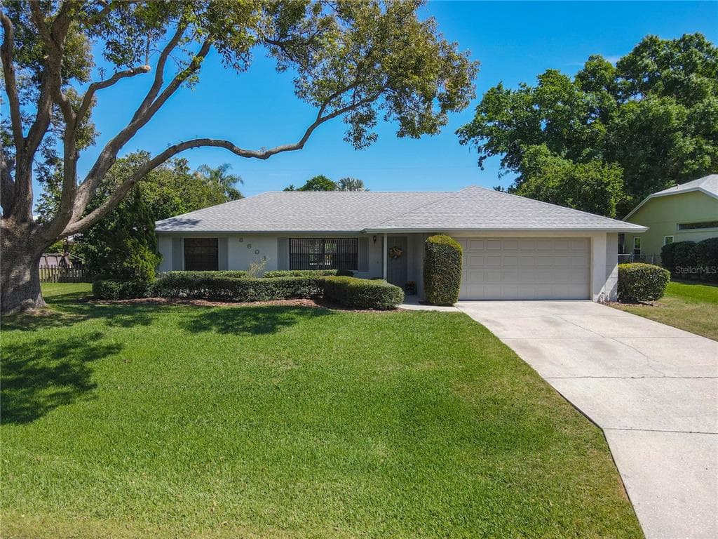8601 SUNNYDALE LANE LAKELAND, FL 33809