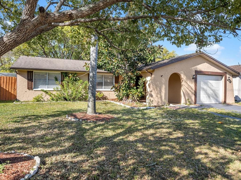 7233 EXEMPLAR DRIVE NEW PORT RICHEY, FL 34655