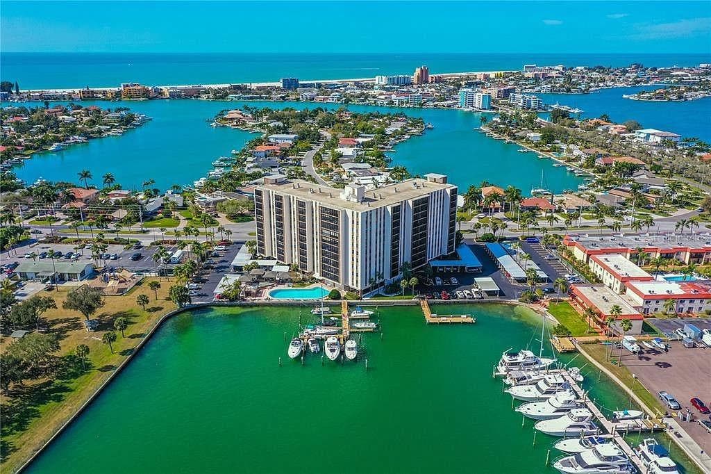 10355 PARADISE BOULEVARD UNIT 108 TREASURE ISLAND, FL 33706