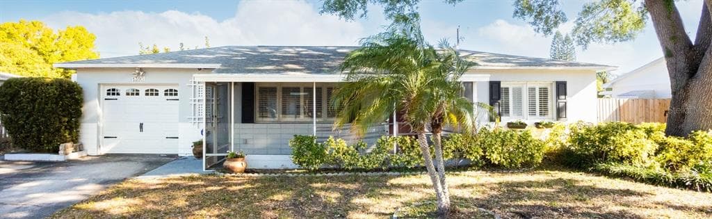 1395 62ND AVENUE N ST PETERSBURG, FL 33702