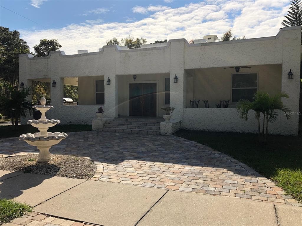 600 5TH STREET S SAFETY HARBOR, FL 34695