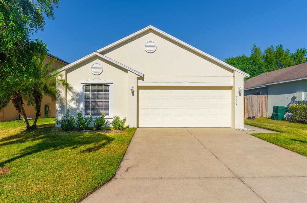 2704 WHISPERING TRAILS DRIVE WINTER HAVEN, FL 33884