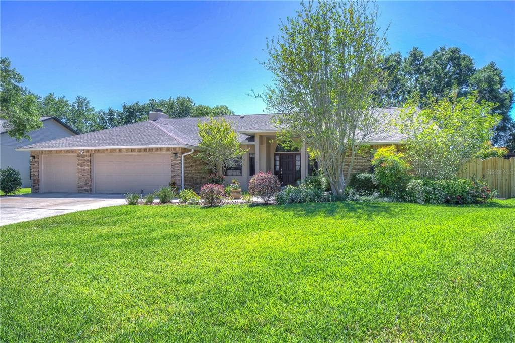 2830 TIMBER KNOLL DRIVE VALRICO, FL 33596