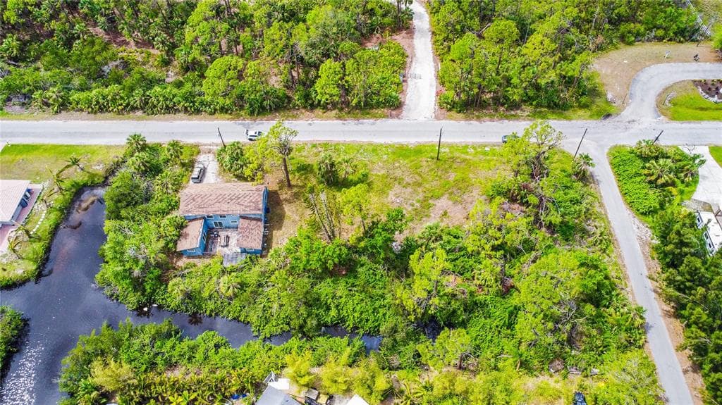 650 CALOOSA DRIVE VENICE, FL 34293