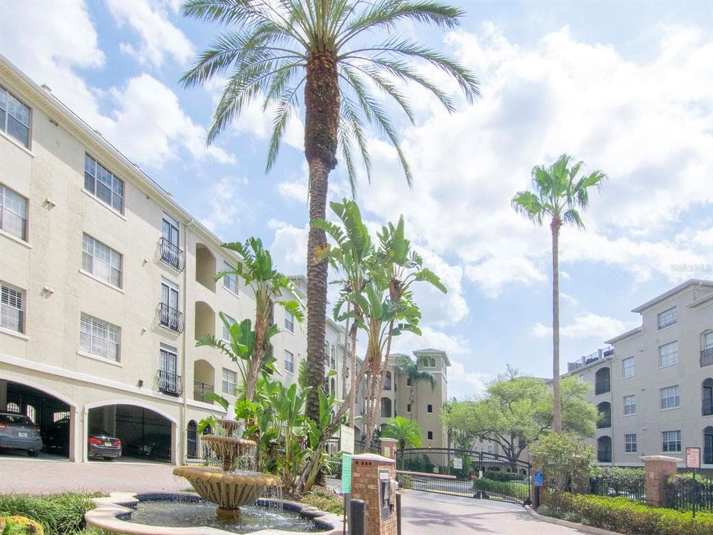 501 KNIGHTS RUN AVENUE UNIT 1324 TAMPA, FL 33602