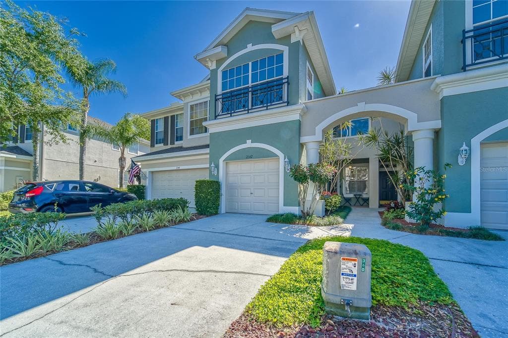 2142 PARK CRESCENT DRIVE LAND O LAKES, FL 34639