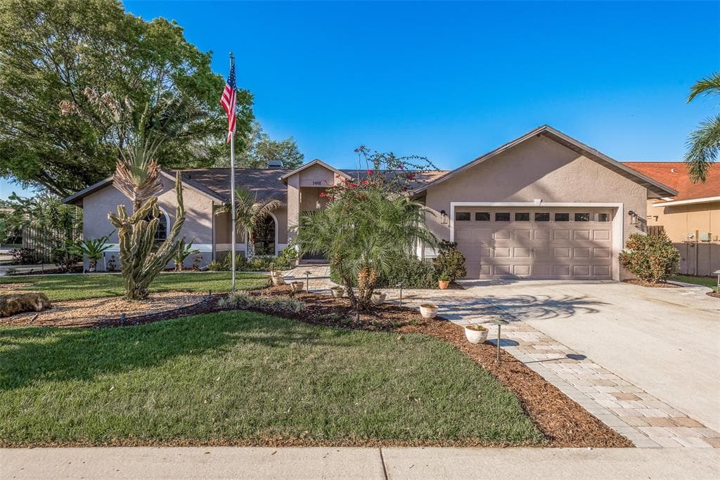 1402 MONTE LAKE DRIVE VALRICO, FL 33596