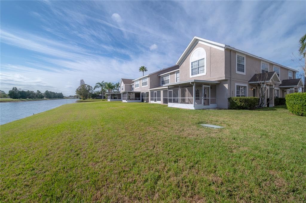 641 KENSINGTON LAKE CIRCLE BRANDON, FL 33511