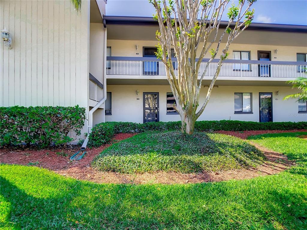 114 NINA WAY UNIT 114 OLDSMAR, FL 34677