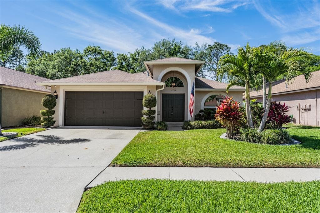 4710 PRESTON WOODS DRIVE VALRICO, FL 33596