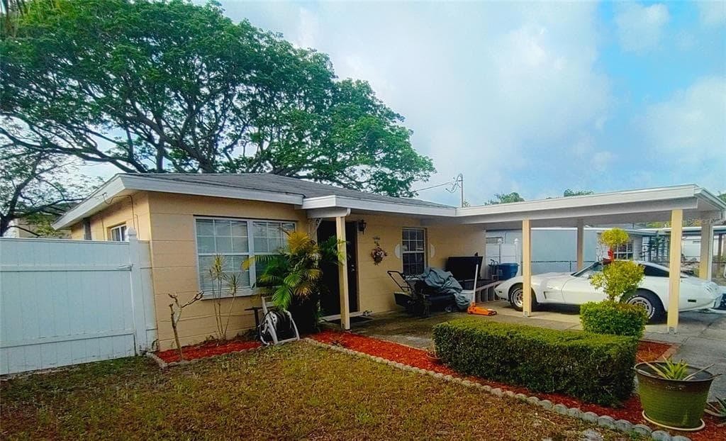 7304 36TH AVENUE N ST PETERSBURG, FL 33710