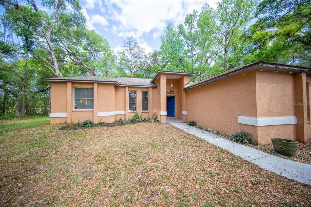 18607 PHILLIPS ROAD BROOKSVILLE, FL 34604