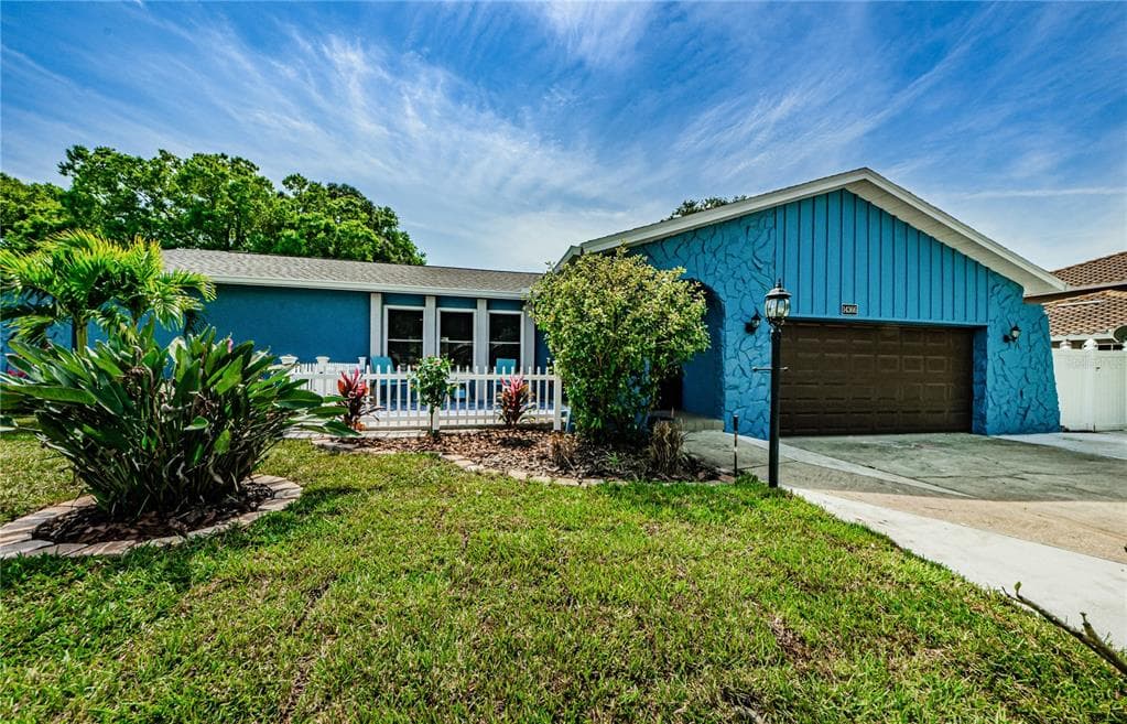 14366 87TH AVE SEMINOLE, FL 33776