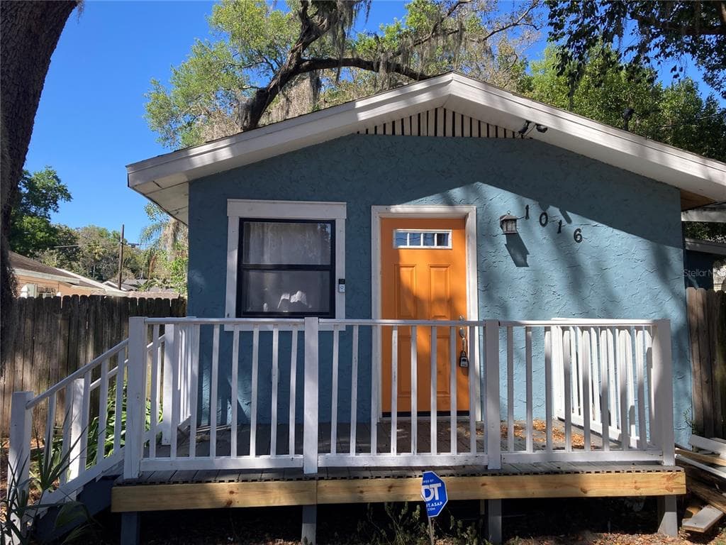 1016 E ELLICOTT STREET TAMPA, FL 33603
