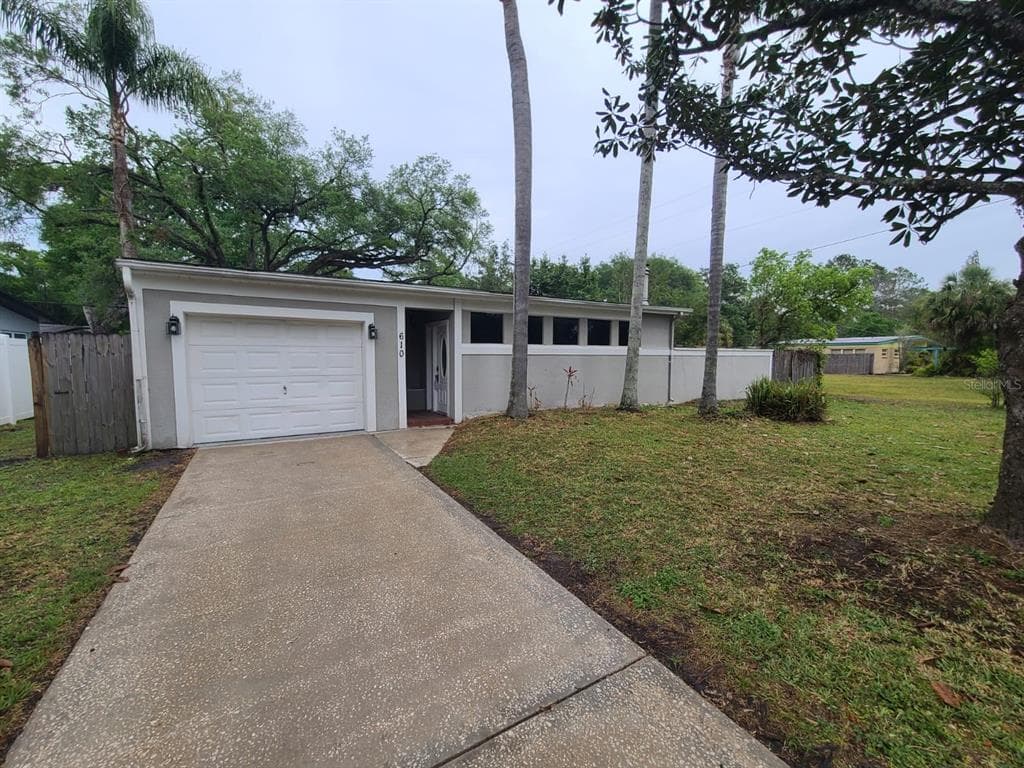 610 COURTNEY DRIVE TEMPLE TERRACE, FL 33617