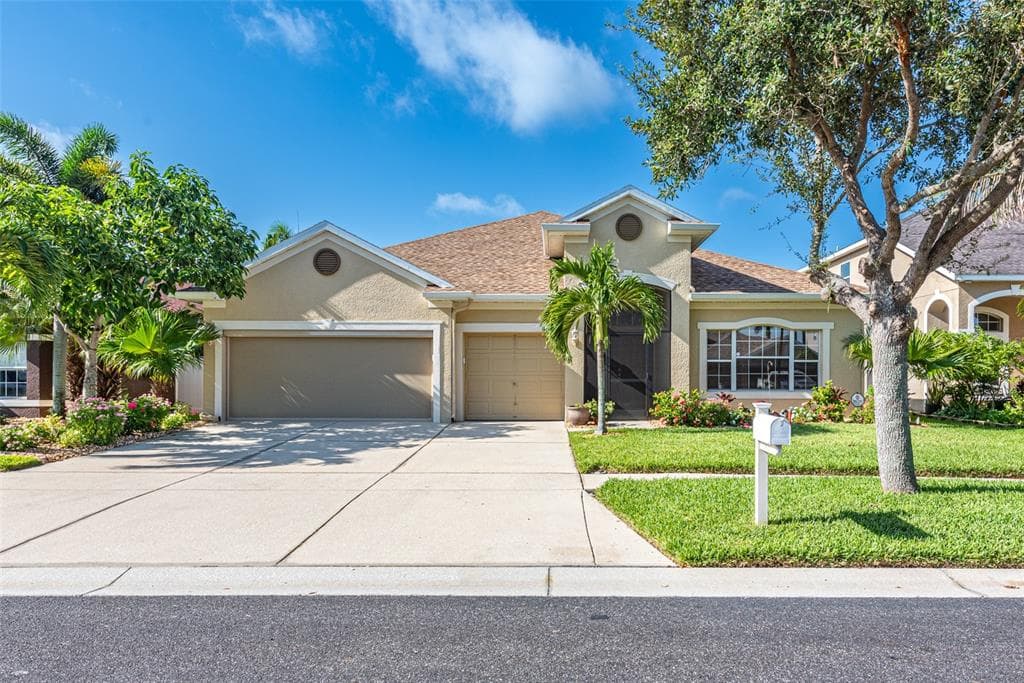 1843 MIRA LAGO CIR RUSKIN, FL 33570