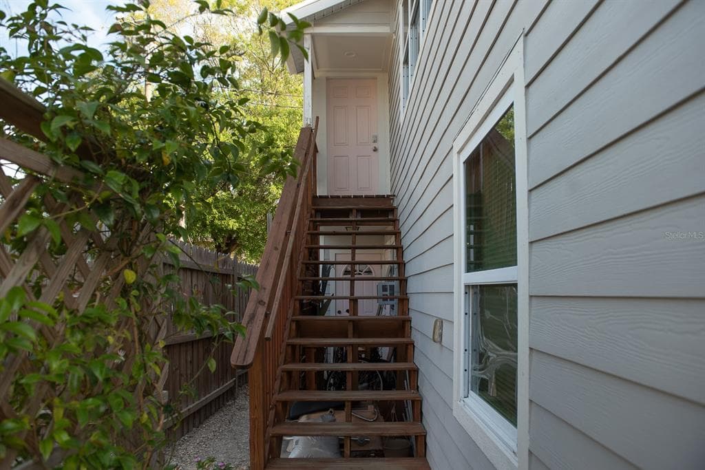 2517 3RD AVENUE N ST PETERSBURG, FL 33713