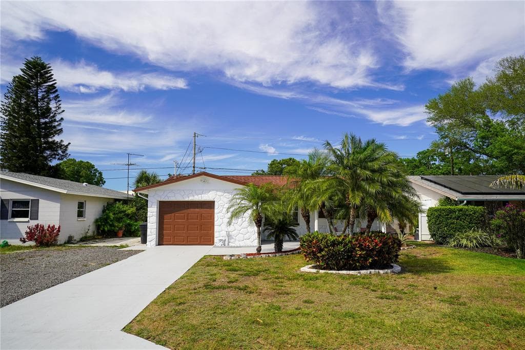 5451 18TH AVENUE N ST PETERSBURG, FL 33710