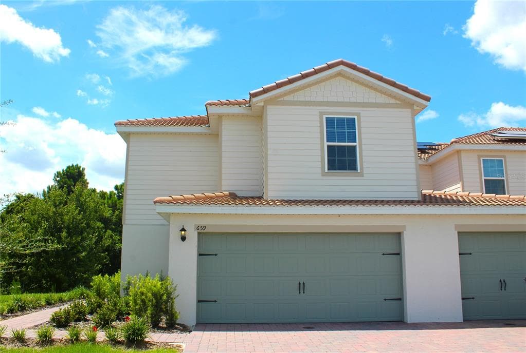 659 BAY LEAF DRIVE POINCIANA, FL 34759
