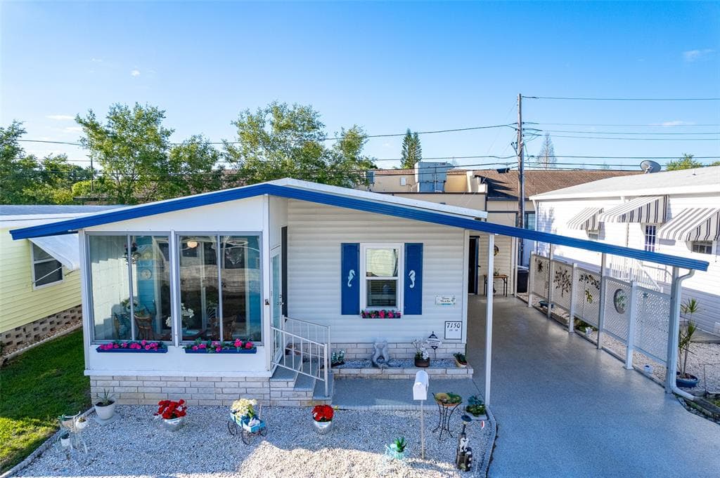 7150 40TH PLACE N UNIT 69 ST PETERSBURG, FL 33709