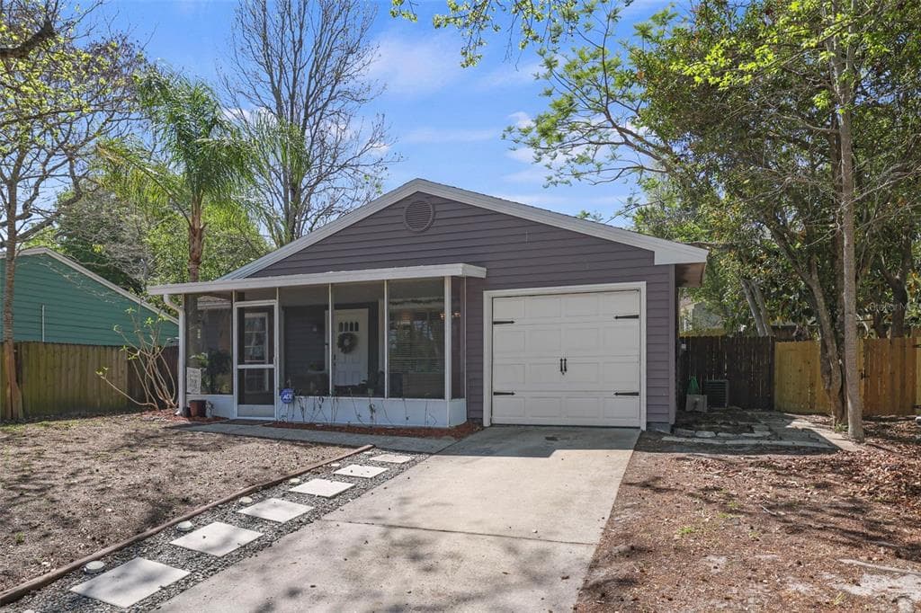 3882 LAKE SHORE DRIVE PALM HARBOR, FL 34684