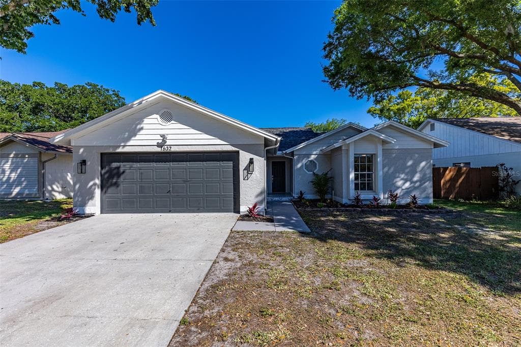 1632 GARDNER DRIVE LUTZ, FL 33559