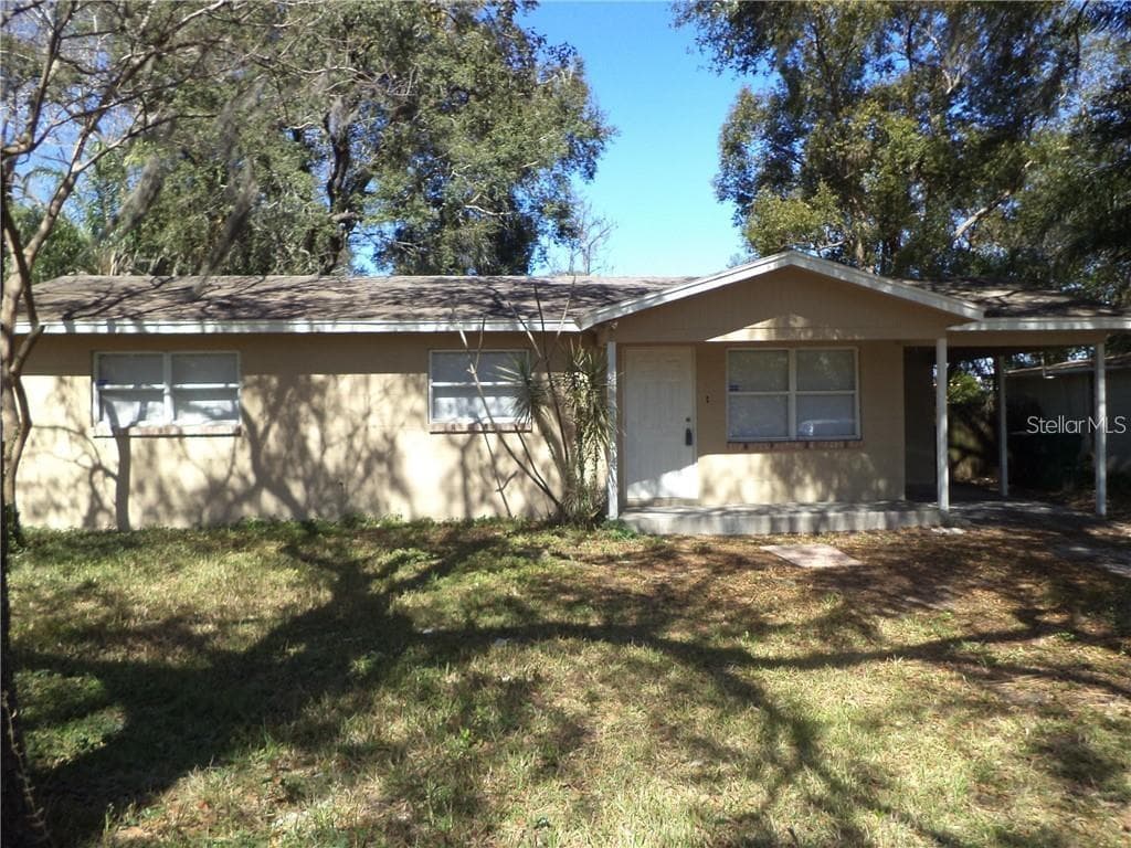 2018 E SEWARD STREET TAMPA, FL 33604