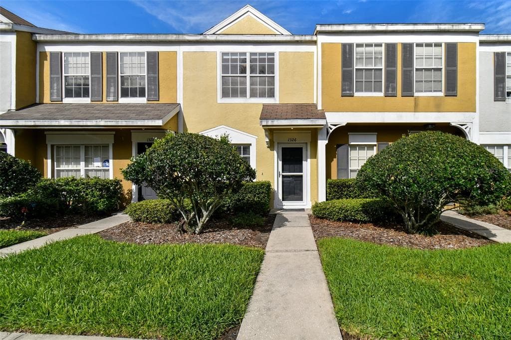 1326 COSTA MESA DRIVE WESLEY CHAPEL, FL 33543