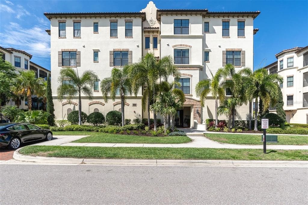 5715 YEATS MANOR DRIVE UNIT 201 TAMPA, FL 33616