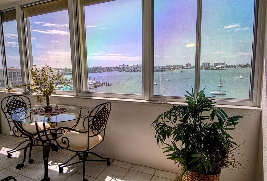 4525 COVE CIRCLE UNIT 801 ST PETERSBURG, FL 33708