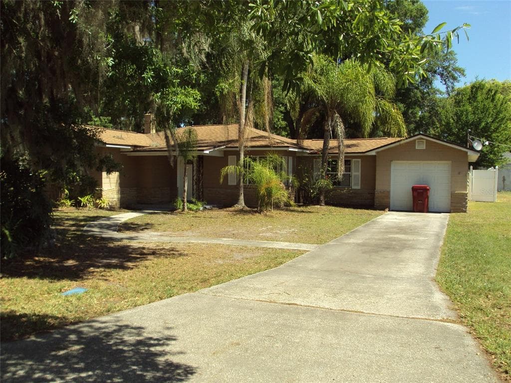 1102 N JOHNSON STREET PLANT CITY, FL 33563